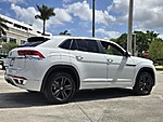 Used 2021 Volkswagen Atlas Cross Sport 3.6L V6 SE W/TECHNOLOGY R-LINE FWD in DAVIE, FLORIDA (Photo 7)