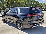 Used 2023 KIA CARNIVAL EX FWD in DAVIE, FLORIDA (Photo 7)