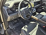 Used 2024 LAND ROVER DEFENDER 130 P400 X-DYNAMIC SE in DAVIE, FLORIDA (Photo 10)