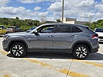 Used 2022 Volkswagen Atlas Cross Sport 2.0T SE 4MOTION in DAVIE, FLORIDA (Photo 3)