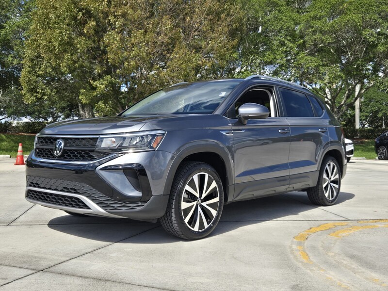 Used 2023 Volkswagen Taos SE FWD in DAVIE, FLORIDA