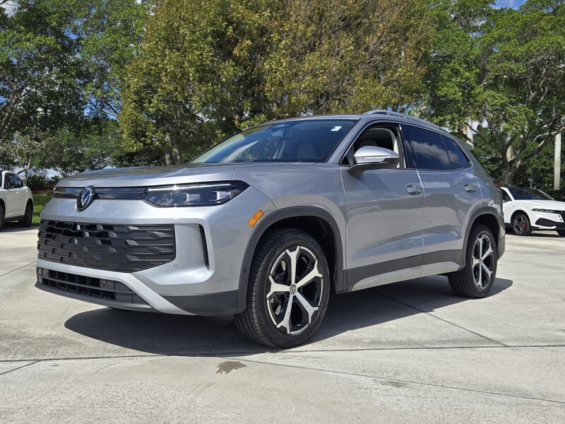 Used 2025 Volkswagen Tiguan 2.0T SE 4MOTION in DAVIE, FLORIDA