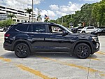 Used 2024 Volkswagen Atlas 2.0T SE W/TECHNOLOGY FWD in DAVIE, FLORIDA (Photo 4)