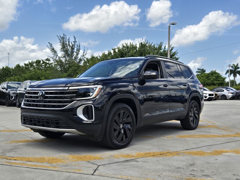 Used 2024 Volkswagen Atlas 2.0T SE W/TECHNOLOGY FWD in DAVIE, FLORIDA