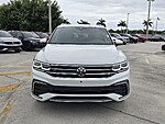 Used 2023 Volkswagen Tiguan 2.0T SEL R-LINE 4MOTION in DAVIE, FLORIDA (Photo 5)