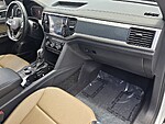 Used 2023 Volkswagen Atlas Cross Sport 3.6L V6 SEL R-LINE BLACK 4MOTION in DAVIE, FLORIDA (Photo 18)