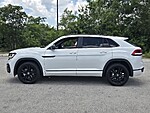 Used 2023 Volkswagen Atlas Cross Sport 3.6L V6 SEL R-LINE BLACK 4MOTION in DAVIE, FLORIDA (Photo 3)