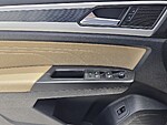Used 2023 Volkswagen Atlas Cross Sport 3.6L V6 SEL R-LINE BLACK 4MOTION in DAVIE, FLORIDA (Photo 28)