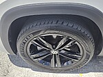 Used 2023 Volkswagen Atlas Cross Sport 3.6L V6 SEL 4MOTION in DAVIE, FLORIDA (Photo 5)