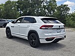 Used 2023 Volkswagen Atlas Cross Sport 3.6L V6 SEL R-LINE BLACK 4MOTION in DAVIE, FLORIDA (Photo 8)