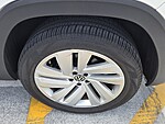Used 2022 Volkswagen Atlas Cross Sport 3.6L V6 SE W/TECHNOLOGY FWD in DAVIE, FLORIDA (Photo 8)