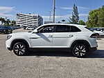 Used 2023 Volkswagen Atlas Cross Sport 2.0T SE FWD in DAVIE, FLORIDA (Photo 3)