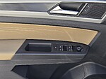 Used 2023 Volkswagen Atlas Cross Sport 2.0T SE FWD in DAVIE, FLORIDA (Photo 27)