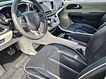 Used 2024 CHRYSLER PACIFICA LIMITED in DAVIE, FLORIDA (Photo 10)