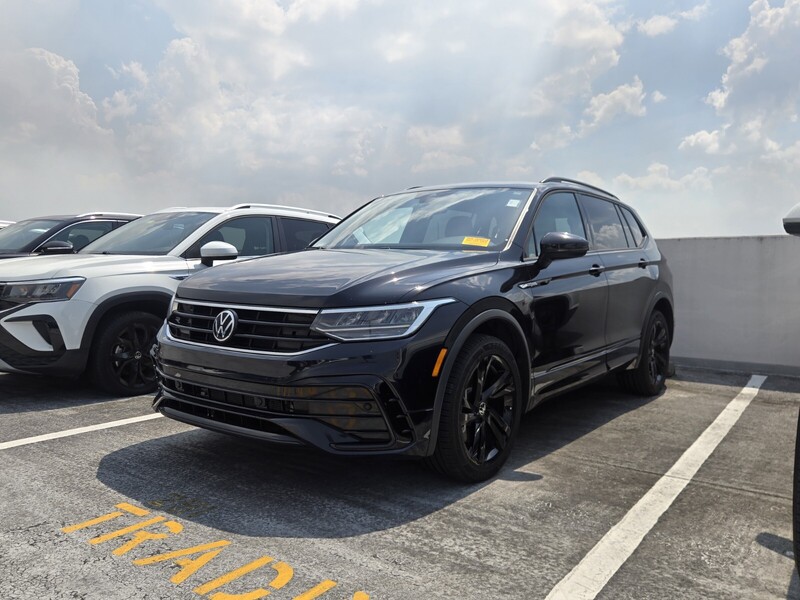 Used 2024 Volkswagen Tiguan 2.0T SE R-LINE BLACK FWD in DAVIE, FLORIDA