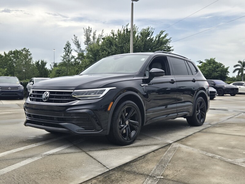 Used 2024 Volkswagen Tiguan 2.0T SE R-LINE BLACK FWD in DAVIE, FLORIDA