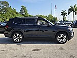 Used 2024 Volkswagen Atlas 2.0T SE W/TECHNOLOGY FWD in DAVIE, FLORIDA (Photo 4)