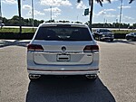 Used 2023 Volkswagen Atlas 3.6L V6 SEL PREMIUM R-LINE 4MOTION in DAVIE, FLORIDA (Photo 6)