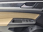 Used 2023 Volkswagen Atlas Cross Sport 3.6L V6 SEL R-LINE BLACK 4MOTION in DAVIE, FLORIDA (Photo 28)