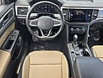 Used 2023 Volkswagen Atlas Cross Sport 3.6L V6 SEL R-LINE BLACK 4MOTION in DAVIE, FLORIDA (Photo 14)