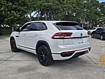 Used 2023 Volkswagen Atlas Cross Sport 3.6L V6 SEL R-LINE BLACK 4MOTION in DAVIE, FLORIDA (Photo 8)