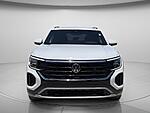 Used 2024 Volkswagen Atlas Cross Sport 2.0T SE W/TECHNOLOGY FWD in DAVIE, FLORIDA (Photo 5)