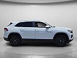 Used 2024 Volkswagen Atlas Cross Sport 2.0T SE W/TECHNOLOGY FWD in DAVIE, FLORIDA (Photo 4)