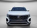 Used 2024 Volkswagen Atlas Cross Sport 2.0T SE W/TECHNOLOGY FWD in DAVIE, FLORIDA (Photo 5)