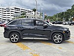 Used 2026 Volkswagen Tiguan SE FWD in DAVIE, FLORIDA (Photo 4)