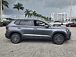 Used 2026 Volkswagen Taos SE FWD in DAVIE, FLORIDA (Photo 4)