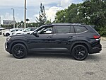Used 2026 Volkswagen Atlas 2.0T SE W/TECHNOLOGY FWD in DAVIE, FLORIDA (Photo 3)