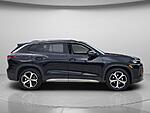 Used 2026 Volkswagen Tiguan SE FWD in DAVIE, FLORIDA (Photo 4)