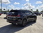 Used 2026 Volkswagen Atlas 2.0T SE W/TECHNOLOGY FWD in DAVIE, FLORIDA (Photo 7)