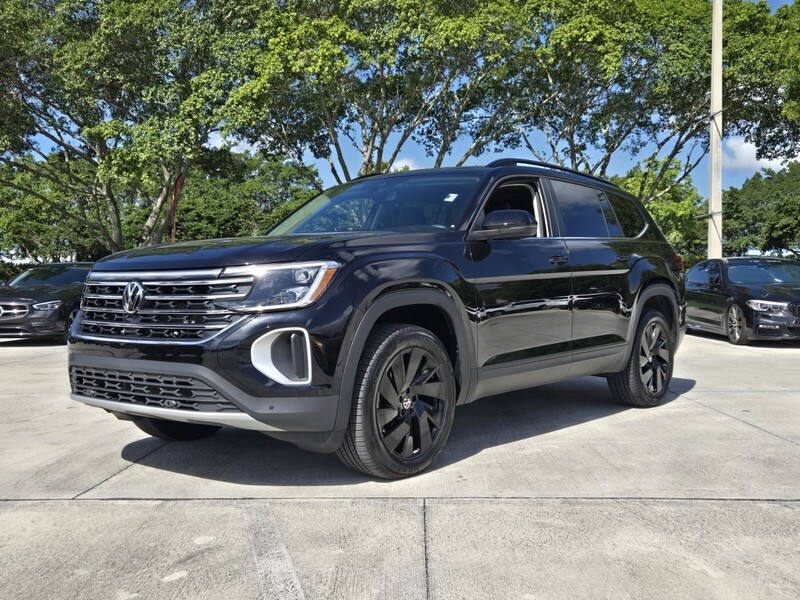 Used 2026 Volkswagen Atlas 2.0T SE W/TECHNOLOGY FWD in DAVIE, FLORIDA