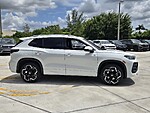 Used 2025 Volkswagen Tiguan 2.0T SEL R-LINE 4MOTION in DAVIE, FLORIDA (Photo 4)