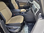 Used 2022 Volkswagen Atlas Cross Sport 2.0T SE W/TECHNOLOGY FWD in DAVIE, FLORIDA (Photo 16)
