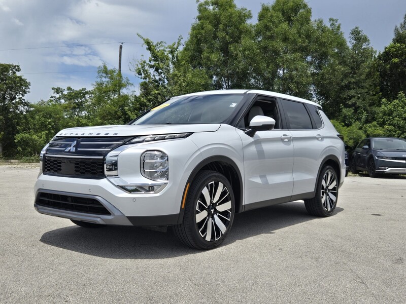 Used 2025 MITSUBISHI OUTLANDER SE FWD in DAVIE, FLORIDA