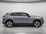 Used 2024 Volkswagen Atlas Cross Sport 2.0T SE W/TECHNOLOGY FWD in DAVIE, FLORIDA (Photo 7)