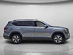 Used 2025 Volkswagen Atlas 2.0T SE FWD in DAVIE, FLORIDA (Photo 4)