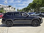 Used 2026 Volkswagen Atlas 2.0T SE W/TECHNOLOGY FWD in DAVIE, FLORIDA (Photo 7)