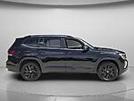 Used 2026 Volkswagen Atlas 2.0T SE W/TECHNOLOGY FWD in DAVIE, FLORIDA (Photo 7)