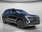 Used 2026 Volkswagen Atlas 2.0T SE W/TECHNOLOGY FWD in DAVIE, FLORIDA (Photo 8)