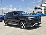 Used 2026 Volkswagen Tiguan SE FWD in DAVIE, FLORIDA (Photo 7)