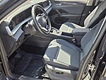 Used 2026 Volkswagen Tiguan SE FWD in DAVIE, FLORIDA (Photo 9)