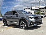 Used 2022 Volkswagen Tiguan 2.0T SEL R-LINE 4MOTION in DAVIE, FLORIDA (Photo 8)