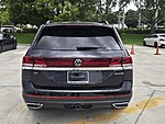 Used 2024 Volkswagen Atlas 2.0T SE W/TECHNOLOGY FWD in DAVIE, FLORIDA (Photo 5)