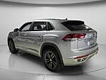 Used 2021 Volkswagen Atlas Cross Sport 3.6L V6 SE W/TECHNOLOGY R-LINE FWD in DAVIE, FLORIDA (Photo 8)