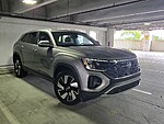 Used 2024 Volkswagen Atlas Cross Sport 2.0T SE W/TECHNOLOGY FWD in DAVIE, FLORIDA (Photo 5)