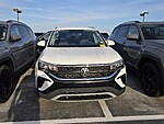 Used 2022 Volkswagen Taos SE FWD in DAVIE, FLORIDA (Photo 3)