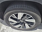 Used 2024 Volkswagen Atlas Cross Sport 2.0T SE W/TECHNOLOGY FWD in DAVIE, FLORIDA (Photo 9)